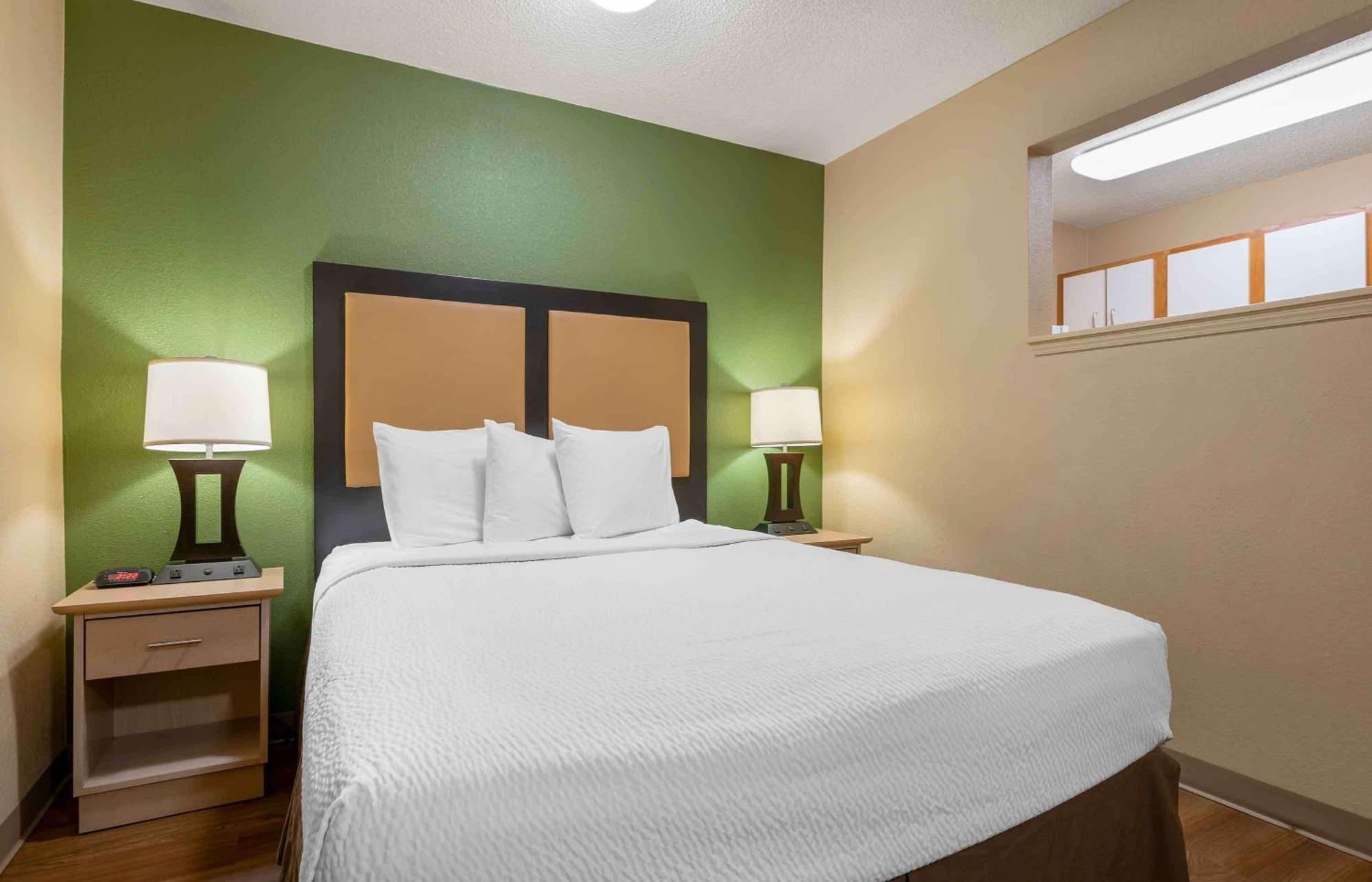 Extended Stay America Select Suites - St Louis - Westport - Craig Road Мериленд Хайтс Екстериор снимка