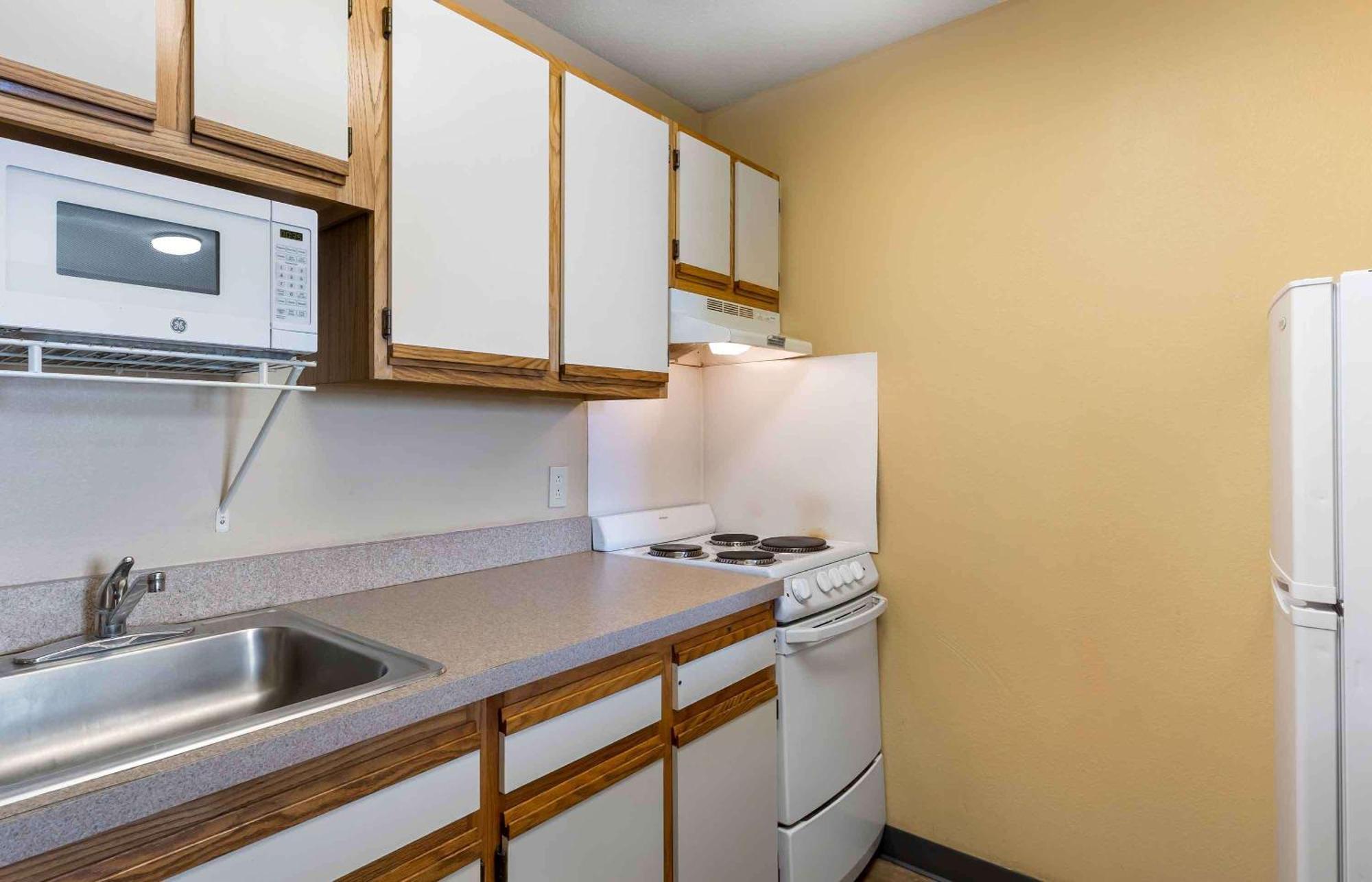 Extended Stay America Select Suites - St Louis - Westport - Craig Road Мериленд Хайтс Екстериор снимка