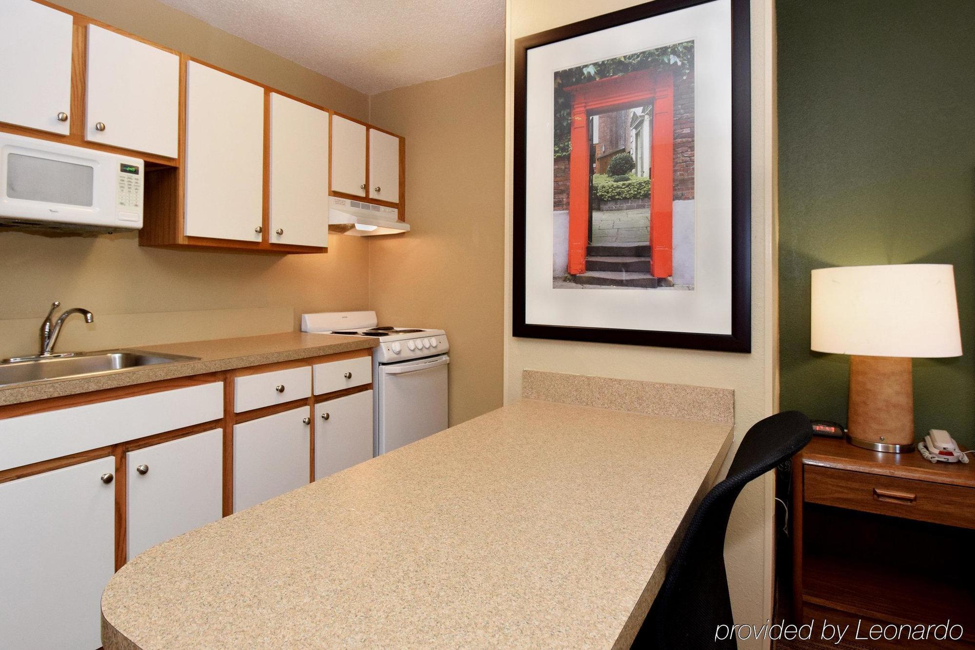 Extended Stay America Select Suites - St Louis - Westport - Craig Road Мериленд Хайтс Екстериор снимка