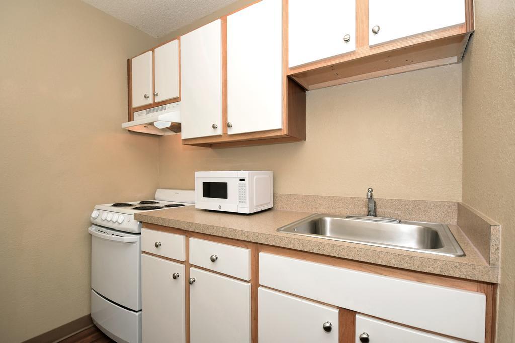 Extended Stay America Select Suites - St Louis - Westport - Craig Road Мериленд Хайтс Екстериор снимка